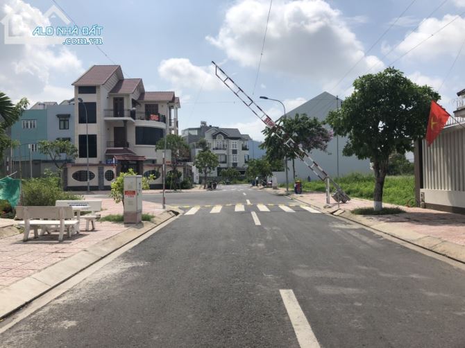 Bán đất đường Tăng Nhơn Phú, phường phước long B. DT 7 X 18 = 126 , Gía: 7.5 tỷ - 1