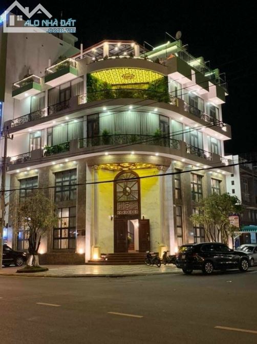 Cho thuê nhà biệt thự ngay mặt tiền Lê Đức Thọ