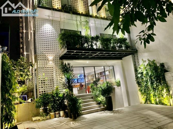 Cho Thuê Tòa Nhà Đẹp Thiết Kế VP, Khu Sân Bay, P2, Q.Tân Bình, DT: 8x25m, Hầm Trệt 6 Lầu