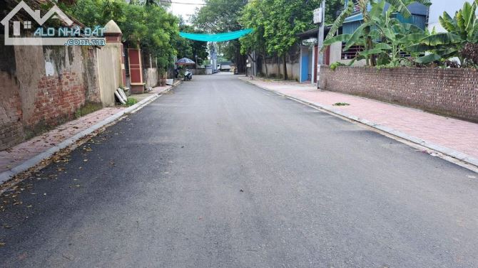 SIÊU Ngon Phố Bắc Cầu 70m Đất mt 5.4m 2.68 tỷ Long Biên