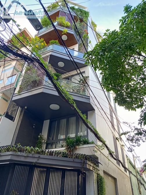 Hàng thơm! Góc 2MT Mai Xuân Thưởng, 13.72x10, lửng 3 tầng st, hạt dẻ: 24.5 tỷ, q6