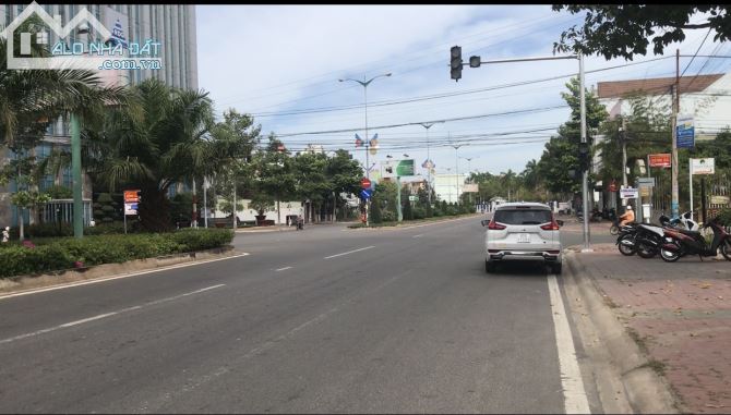 Bán Đất Mặt Tiền Đường Tôn Đức Thắng Phường Xuân An Phan Thiết 100m2 Hướng Tây giá 6 tỷ - 2