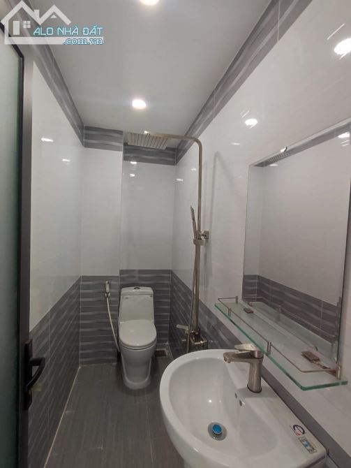 Lê Đức Thọ HXH 5 phòng ngủ, 6 WC nhà mới đẹp, chỉ 6.4 tỷ. - 3