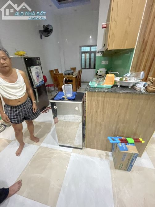 ***cty bds sang land mở bán   _cần bán nhà hẻm trần phú nha 3 mê mới siêu đẹp vi trí trung - 1