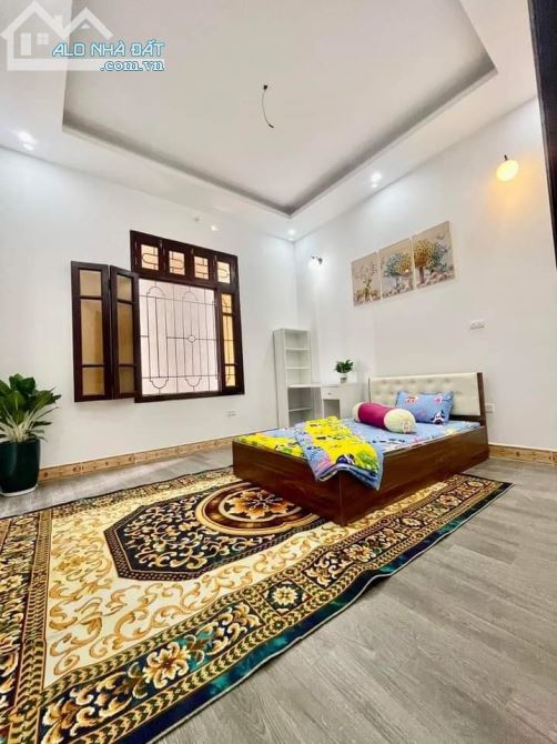 Cần Bán Gấp Nhà 35m Phố Quỳnh Mai KINH DOANH  - LÔ GÓC. Gần Ô Tô - 1