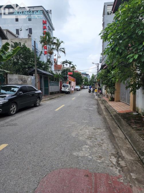 SIÊU NGON/Giang Biên/80m Đất mt 4m 4.3 tỷ/Long Biên/.
