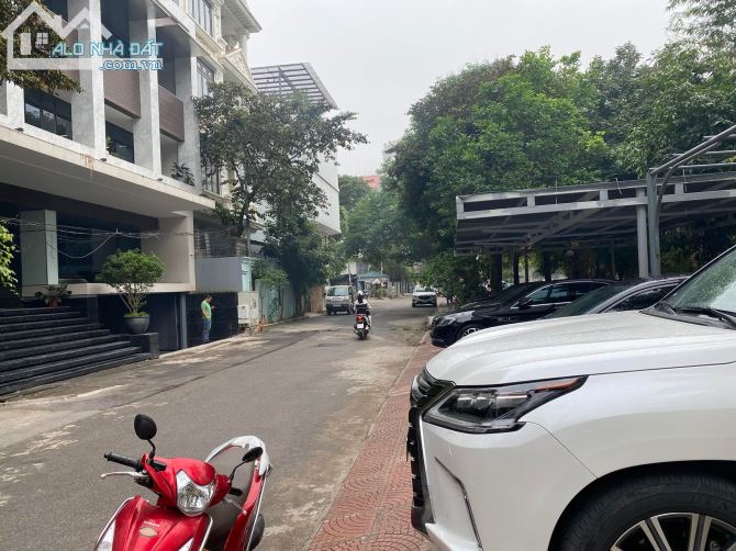 SIÊU BIỆT THỰ VƯỜN ĐÀO - MẶT VÕ CHÍ CÔNG - LOTTE BÊN CẠNH - HÀNG XÓM TOÀN ĐẠI GIA VÀ QUAN - 4