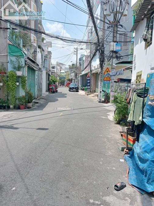 Cần bán gấp nhà,Đường số 8, Q9 ,Đường ô tô 6m,2 tầng lầu 86m2.giá4tỷ400. - 4
