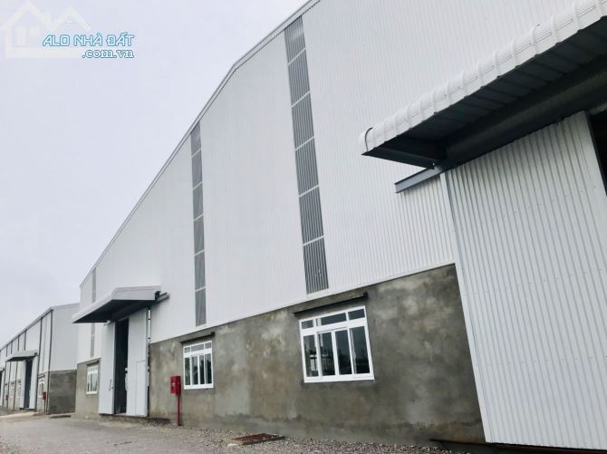 Cần cho thuê gấp 3000,6500m2 xưởng mới gần HN