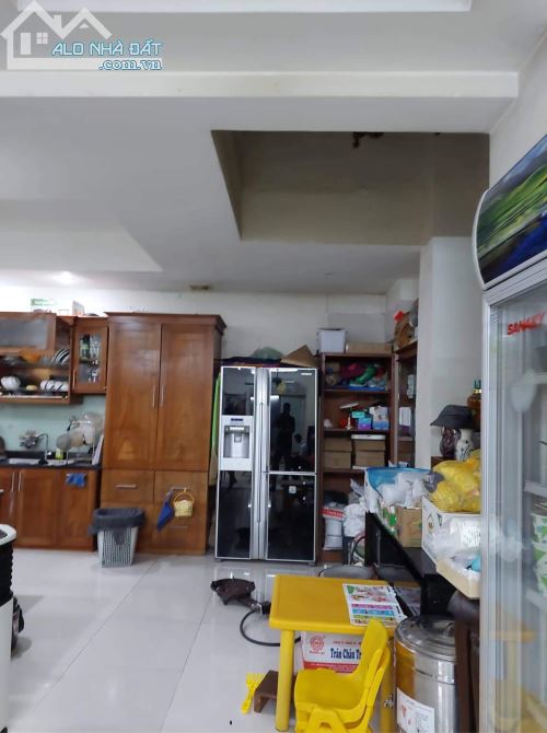 Bán Nhà Phố Nguyên Hồng - Ô Tô Tránh - MT 6m6 - 75m2x5T. - 3