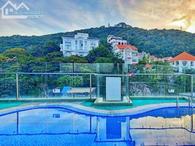 Bán Khách sạn Đẹp 7 tầng, Căn Góc Mặt Tiền Phan Chu Trinh  3200m2 sàn