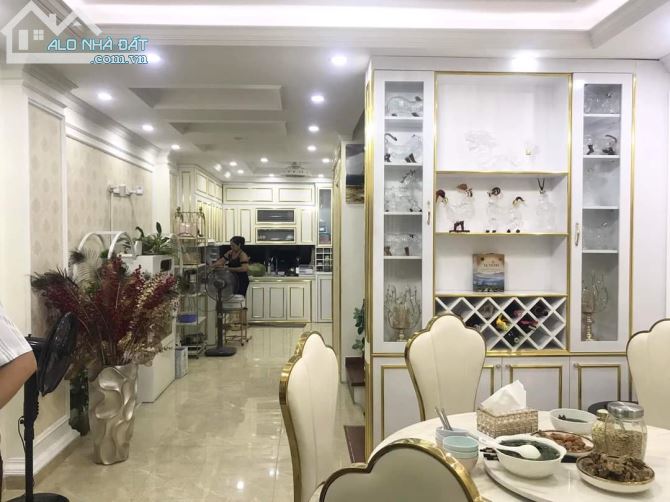 BÁN NHÀ HOÀNG QUỐC VIỆT - PHÂN LÔ - Ô TÔ TRÁNH - 7T -  THANG MÁY- DT 50m2- Giá 11 tỷ !!! - 1