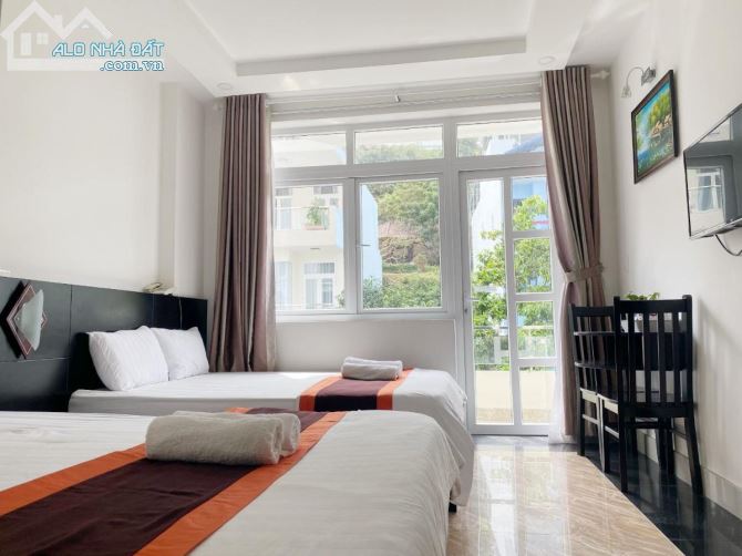 Bán Khách sạn Đẹp 7 tầng, Căn Góc Mặt Tiền Phan Chu Trinh  3200m2 sàn - 1