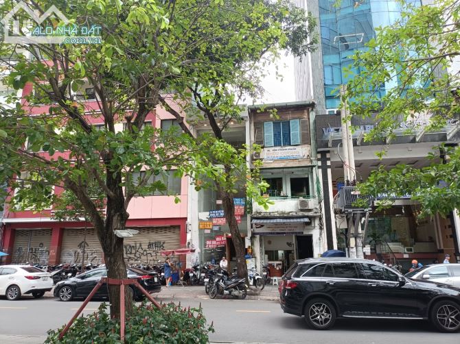 Bán nhà MT đường Hồ Tùng Mậu đối diện Bitexco,Giá: 800tr/m2 - 2