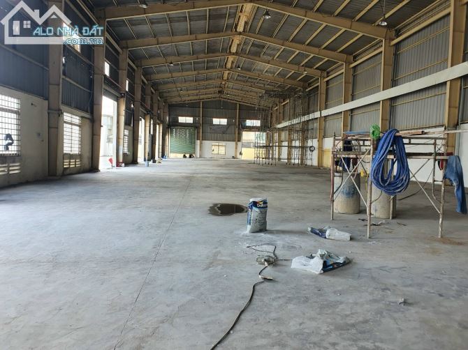 Cho thuê kho xưởng 1000m, 1400m2, 2400m2, đường Đoàn Nguyễn Tấn, xã Hưng Long, Bình Chánh - 1