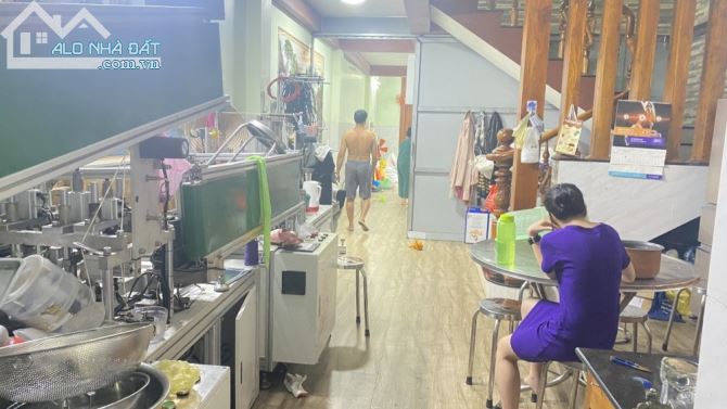 Gấp bán Nhà Mặt tiền kinh doanh, 4 tầng, Bình Chiểu, Thủ Đức chỉ 11 tỷ. - 2