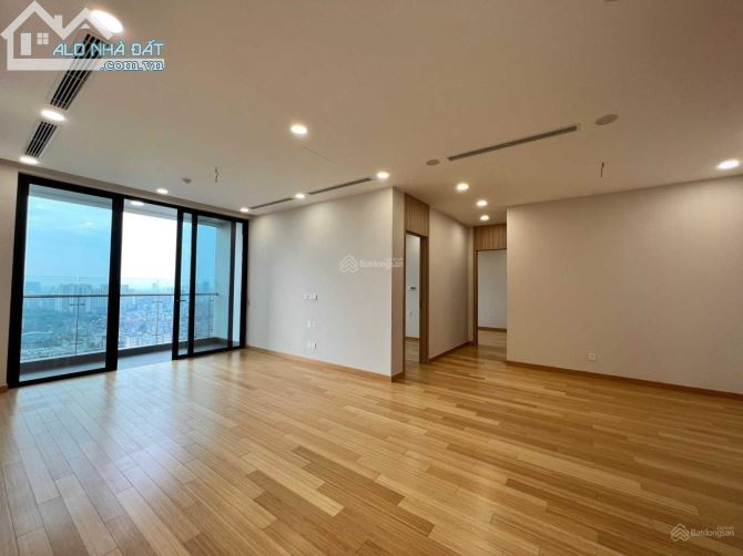 Hiếm: Chính chủ gửi cho thuê The Zei, 2PN, 89m2, cơ bản có tủ tường, rèm cửa giá chỉ 14tr