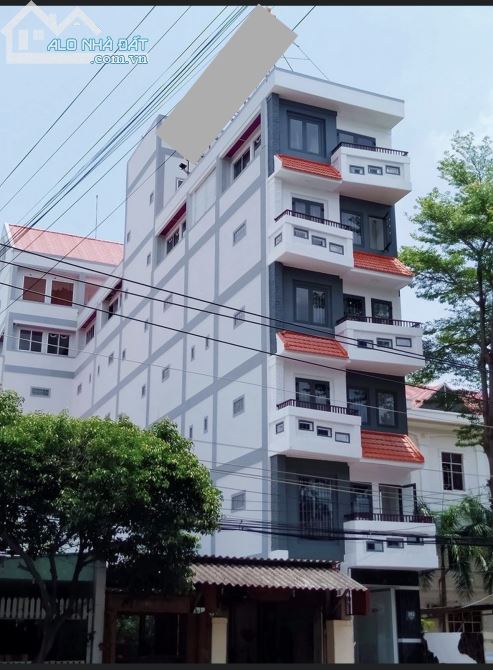 Bán khách sạn đẹp 7 tầng - 216m2 giá 20 tỷ - Mặt tiền đường Trần Hưng Đạo - TP Phan Thiết - 1