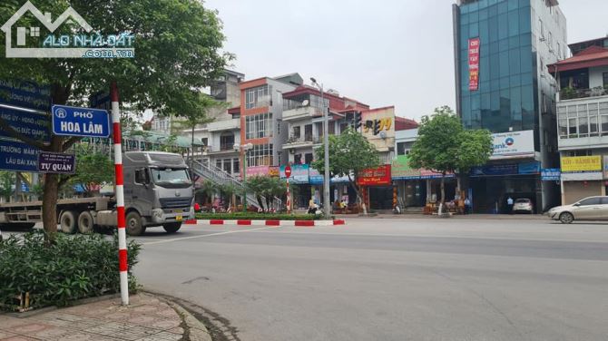 Mặt phố Hoa Lâm, Việt Hưng, Vị trí đắc địa, kinh doanh sầm uất, DT 110m2, 3T, chỉ 18 tỷ - 1