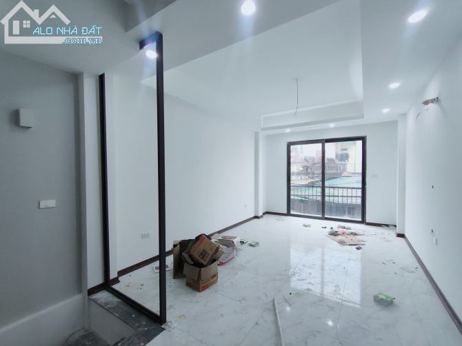 Siêu đẹp và hoàn hảo Bát Khối Long Biên 60m 5 tầng 6.2 tỷ/ÔTÔ tránh vào nhà. - 2