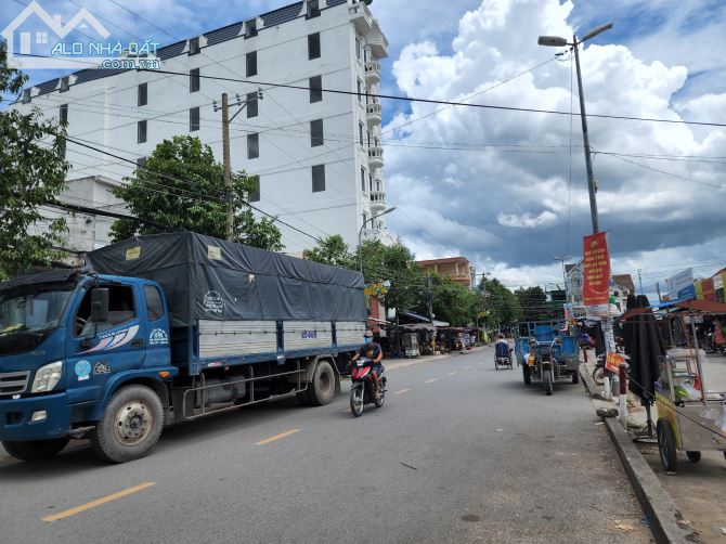 bán đất 12.3x 67.8m (849m2)  gần Bệnh viện Xuyên Á thị trấn Hậu Nghĩa, Đức Hòa giá 5.5 tỷ - 5