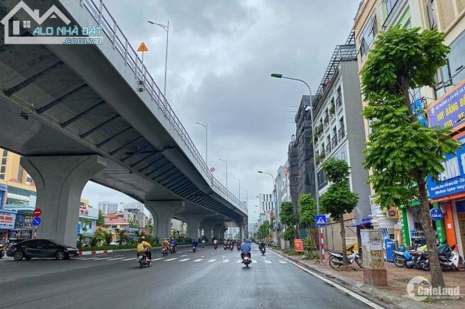 BÁN GẤP TOÀ NHÀ 7 TẦNG MẶT PHỐ MINH KHAI VỊ TRÍ VIP KINH DOANH 70m mt 4m chỉ 23 tỷ. - 3