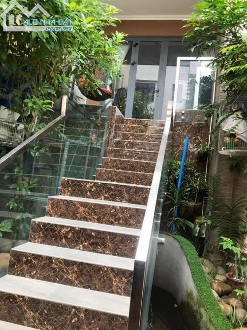 Cho Thuê Biệt Thự Đẹp Nguyễn Thái Bình, P12, Q.TB, DT: 12x25m, 3 lầu, sân vườn, hầm 1T3L - 3
