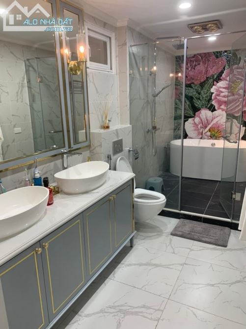BÁN GẤP TOÀ NHÀ 7 TẦNG MẶT PHỐ MINH KHAI VỊ TRÍ VIP KINH DOANH 70m mt 4m chỉ 23 tỷ. - 4