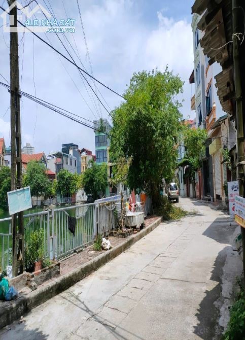HÓT CẦN BÁN GẤP NHÀ GẦN CẦU HỮU HOÀ KDT ĐẠI THANH 40M x 4T, MT3,4, 3,8 TỶ, CỰC ĐẸP, KD CHO