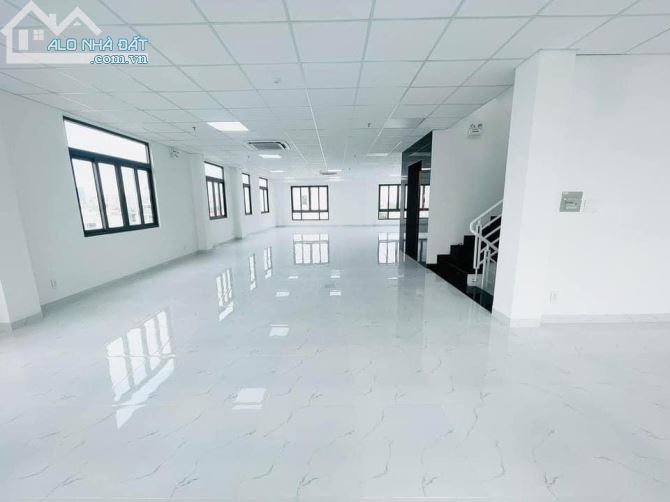 Hot!!! Tòa nhà mới xây cần cho thuê gấp Khu K300, Q. Tâm Bình, thiết kế dạng văn phòng - 1