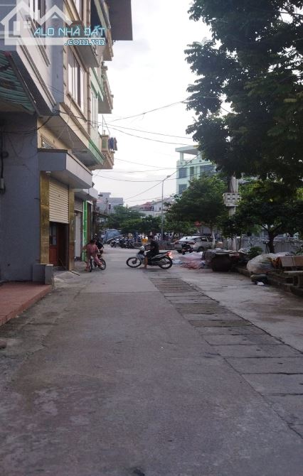 HÓT CẦN BÁN GẤP NHÀ GẦN CẦU HỮU HOÀ KDT ĐẠI THANH 40M x 4T, MT3,4, 3,8 TỶ, CỰC ĐẸP, KD CHO - 2