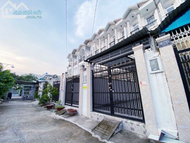Nhà Đẹp 3 Tầng Hẻm xe hơi 1806 Huỳnh Tấn Phát, T.T Nhà Bè - 1