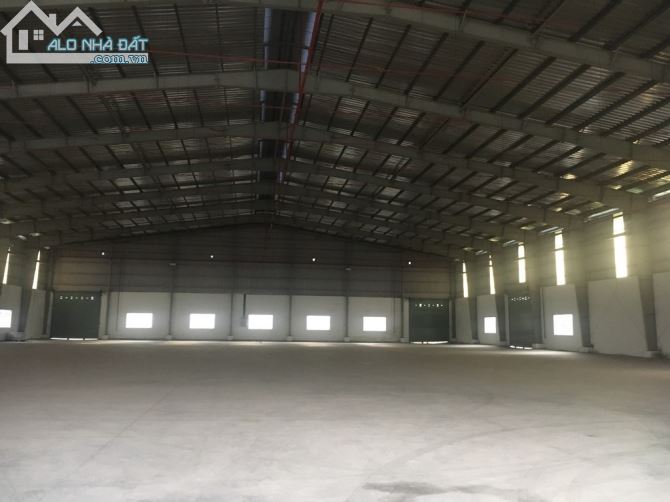 CHO THUÊ XƯỞNG 4500M2 ẤP BÌNH TIỀN 2, ĐỨC HÒA, LONG AN. GIÁP CÁC KCN