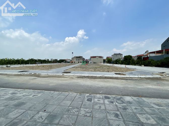 Bán đất đấu giá X7 Lỗ Khê Liên Hà Đông Anh