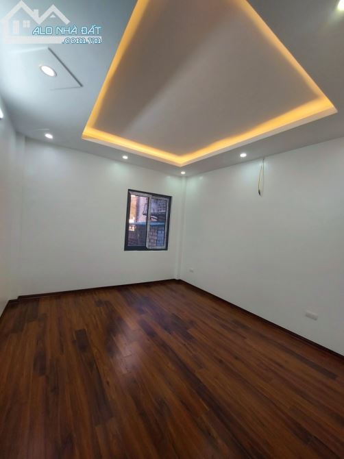 Minh Khai nhà đẹp - 3 thoáng - Ngõ rộng - Gần phố. 50m2 x 5T. 6.4 tỷ. - 2