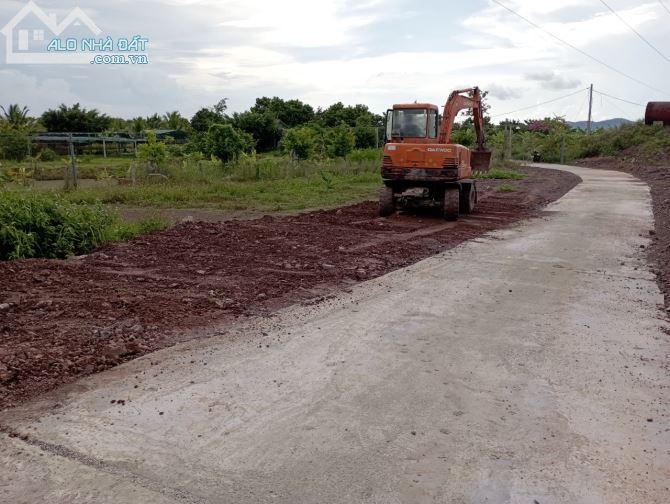 Bán lô 310x220m (6.8ha) góc 2 MT sẵn VAC (1000m2 thổ cư) Buôn Đôn, Đak Lak. - 1