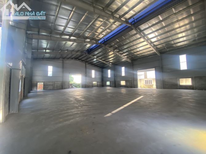 Cho thuê kho xưởng 1700m2 đến 4000m2 tại gần cầu Thanh Trì, HN - 1