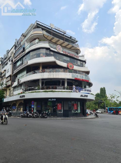 Lô góc hàm cá mập Mặt Phố Hàng Điếu Hoàn Kiếm, 56 tỷ 50m2 5 tầng, MT 15m Dthu khủng/thg.