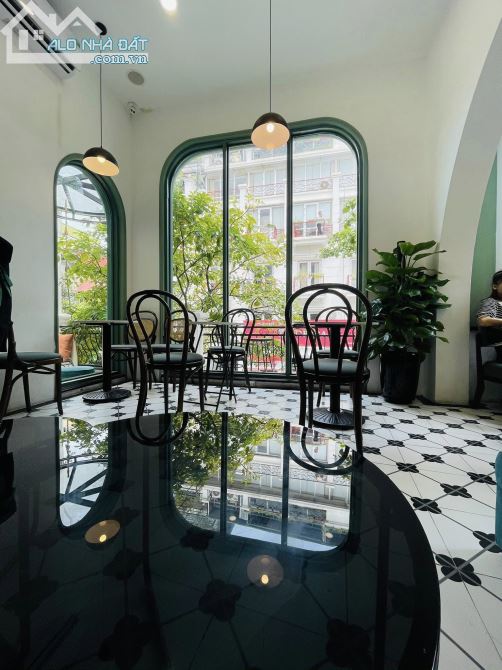 Lô góc hàm cá mập Mặt Phố Hàng Điếu Hoàn Kiếm, 56 tỷ 50m2 5 tầng, MT 15m Dthu khủng/thg. - 2