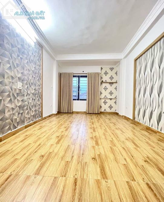 NHÀ ĐẸP NGUYỄN CHÍNH, SỔ VUÔNG, TIỆN ÍCH BẠT NGÀN - 30M2, 5 TẦNG, 5.5 TỶ - 2