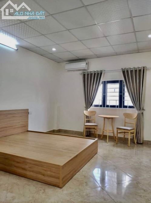 Bán ccmn Quan Nhân 70m 7 tầng thang máy, 22 p DT 80tr chỉ 18.9 tỷ