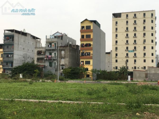 CHÍNH CHỦ BÁN ĐẤT KINH DOANH TỐT, LK KHAI SƠN/TRƯỜNG MAY HÀ NỘI ĐƯỜNG 6M, VỈA HÈ
