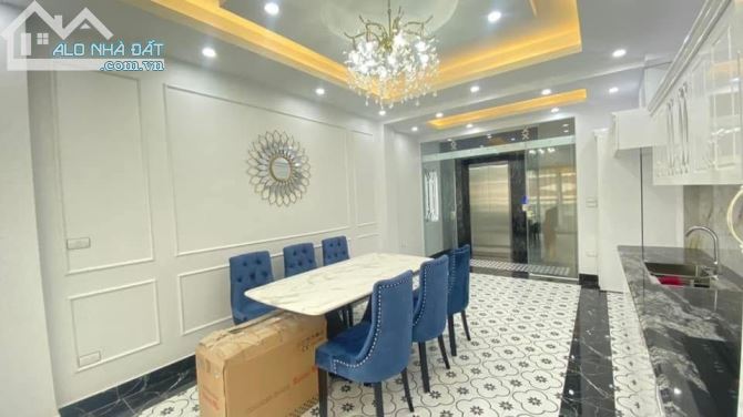 BÁN NHÀ quận Cầu Giấy 110m2 x 8 tầng, ô tô tránh, cho thuê căn hộ, văn phòng - 1