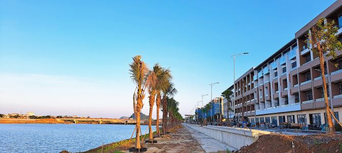 Duy nhất 1 căn Shoptel mặt sông Nam Hòa Xuân - view Đảo Kim Cương Sunneva Island - 1