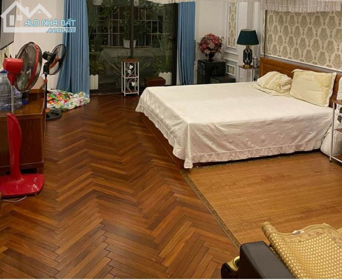 KHU PHÂN LÔ PHỐ HÀO NAM HOÀNG CẦU DT52m2- THANG MÁY, MẶT TIỀN ĐẸP - 2