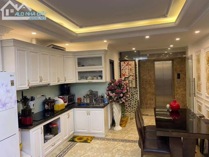 KHU PHÂN LÔ PHỐ HÀO NAM HOÀNG CẦU DT52m2- THANG MÁY, MẶT TIỀN ĐẸP - 3