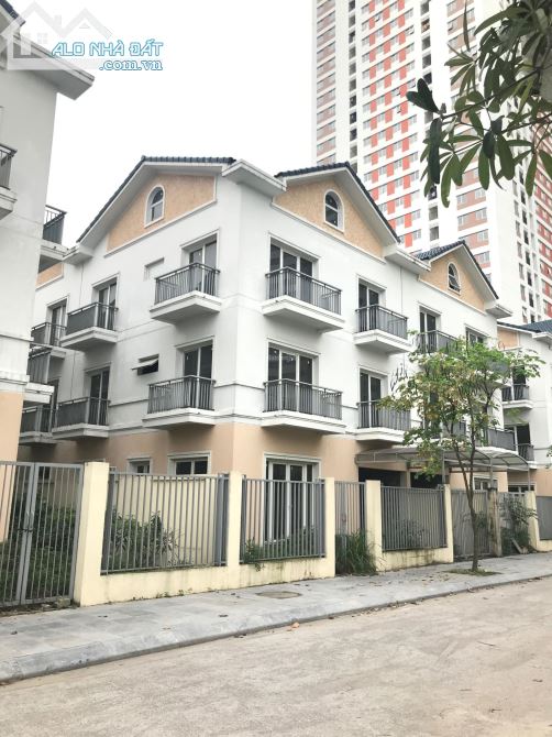 Bán biệt thự song lập Lotus Eurowindow River Park 135m - 2