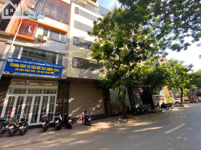 Mỹ Đình, Hàm Nghi 110m2 - 7 Tầng Thang Máy, Gara - 3 Làn Ô tô Dừng Đỗ, Vỉa Hè Đôi.