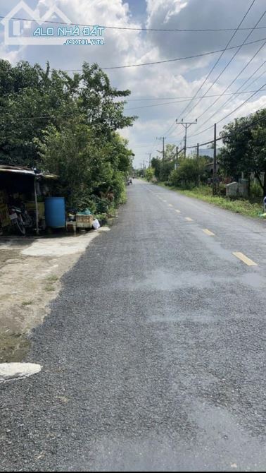 ĐẤT NGHỈ DƯỠNG CẦN THƠ CÁCH TT 7km GẦN BÊN CÓ CHỢ & SIÊU THỊ