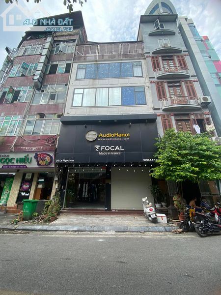 Cho thuê MBKD phố Nguyễn Thị Định 80m2 x 5T MT5M. Mọi loại hình